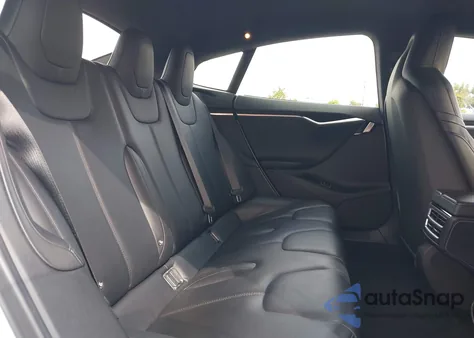 2016 Tesla Model S 90D/P100D/P85D/P90D z USA, uszkodzony, nr VIN 5YJSA1E46GF136068